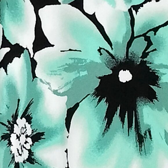 Cocomo Plus Size 1X Black & Mint Floral Print Pintuck Short Flutter Sleeve Top - Picture 4 of 6